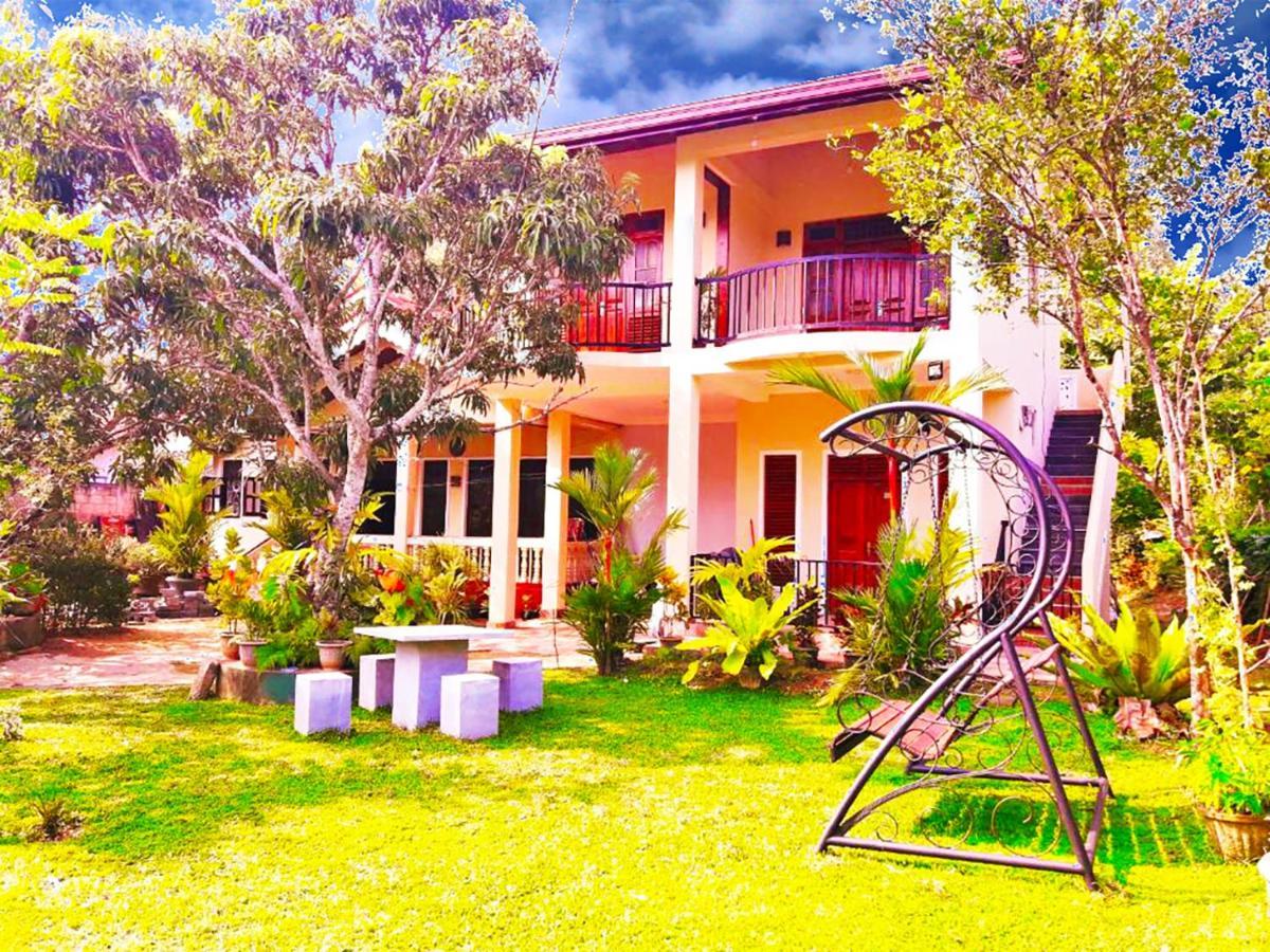 Sunny Side Villa แทนกาลเล ภายนอก รูปภาพ