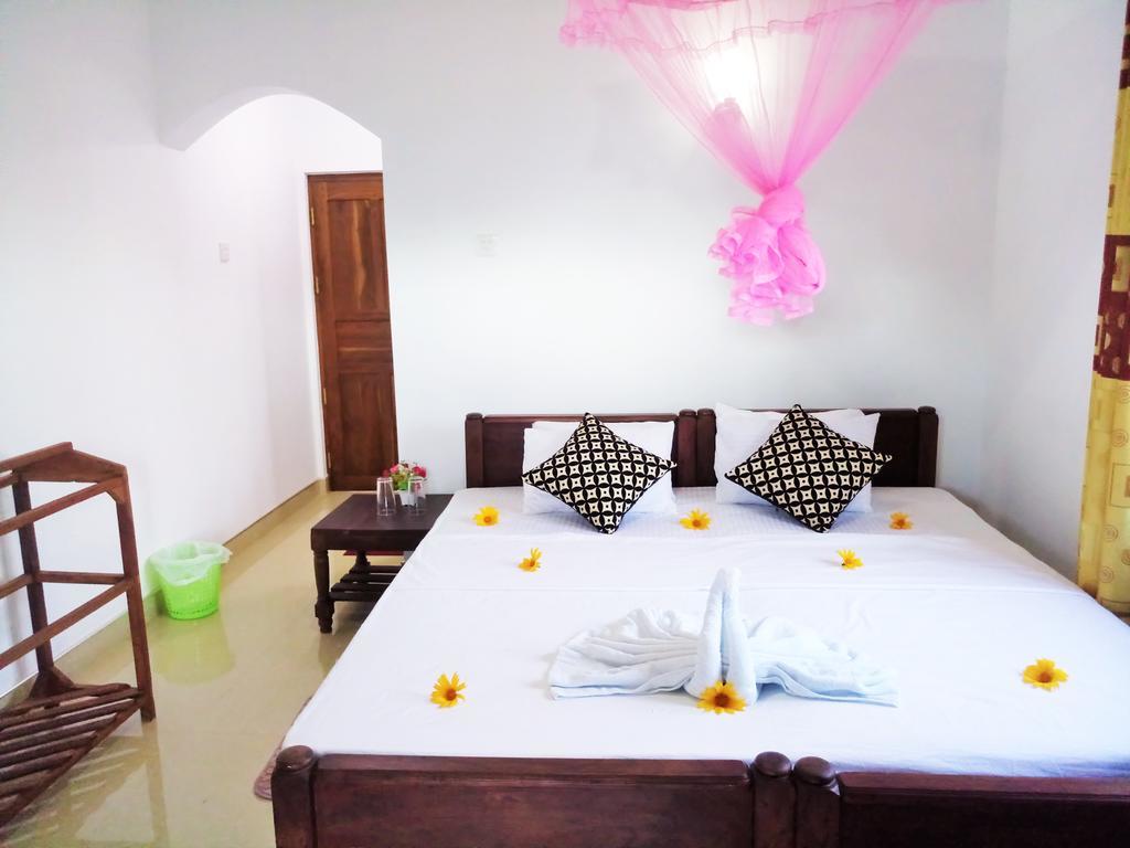 Sunny Side Villa แทนกาลเล ภายนอก รูปภาพ